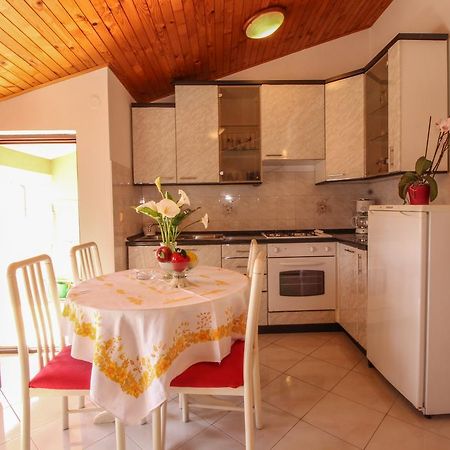 Apartments Sonja Ровин Екстериор снимка