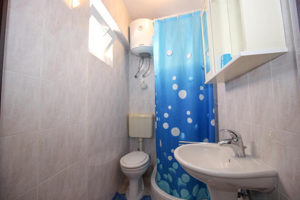 Apartments Sonja Ровин Екстериор снимка
